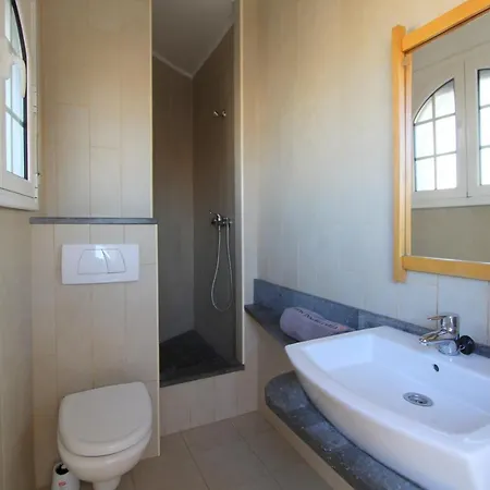 Leon Inmo Frida - 11790 Holiday home